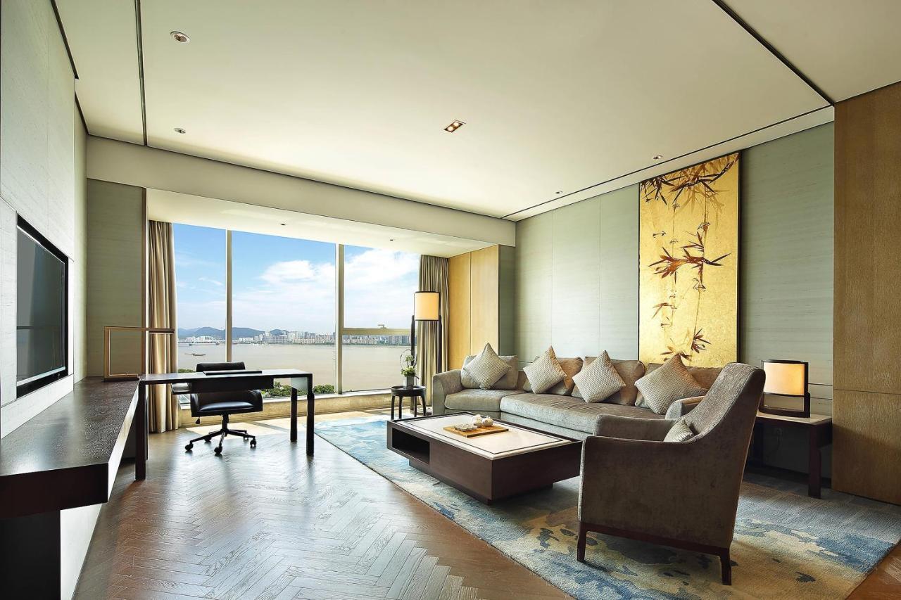 Sheraton Grand Hangzhou Binjiang Hotel Exterior foto