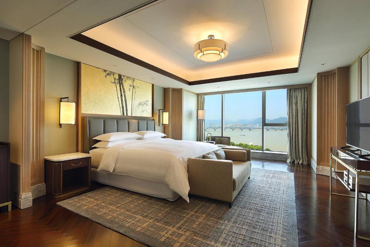 Sheraton Grand Hangzhou Binjiang Hotel Exterior foto